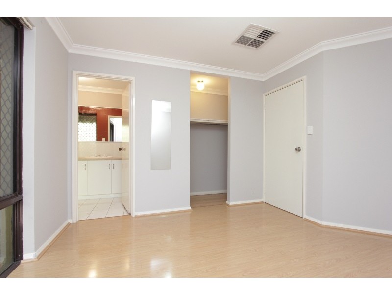 2/117 Woodrow Avenue, Dianella WA 6059