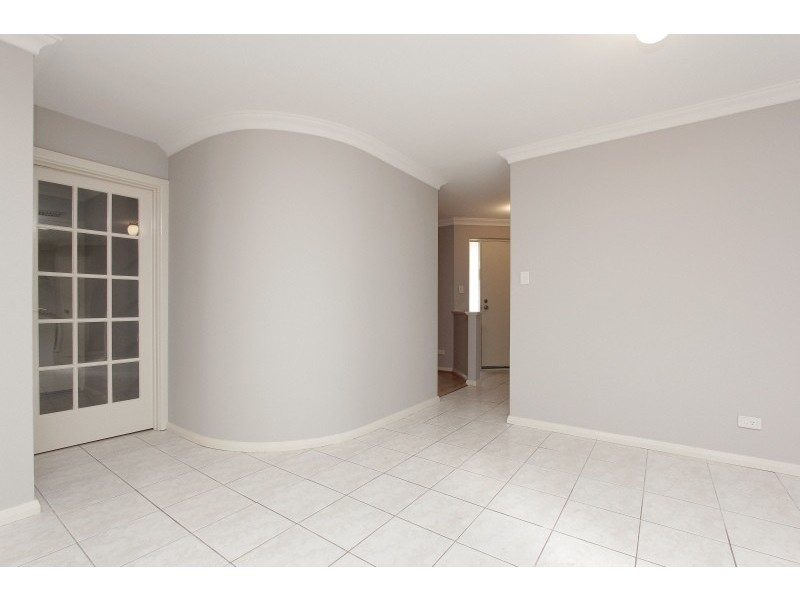 2/117 Woodrow Avenue, Dianella WA 6059