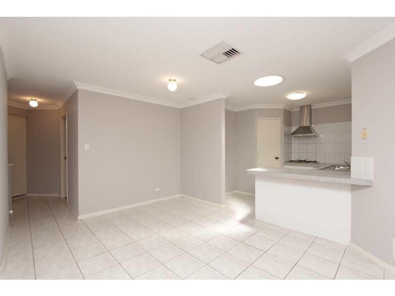 2/117 Woodrow Avenue, Dianella WA 6059