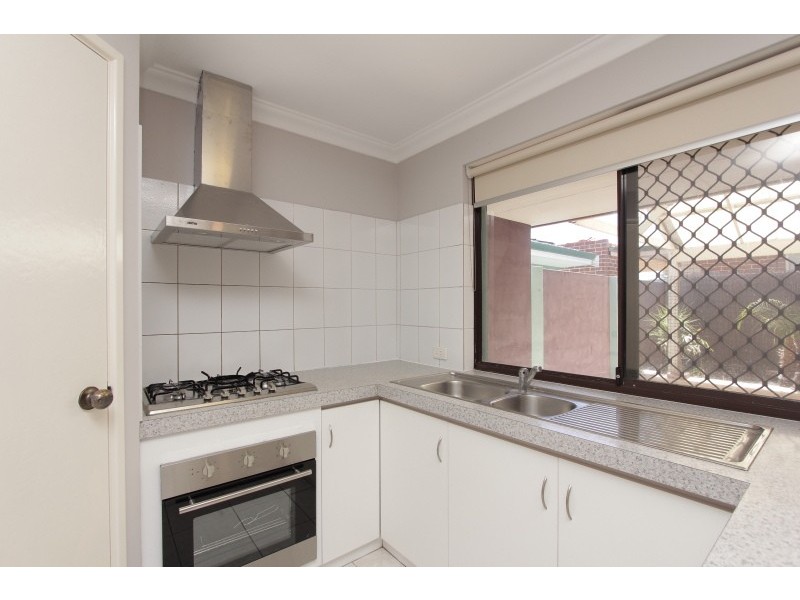 2/117 Woodrow Avenue, Dianella WA 6059