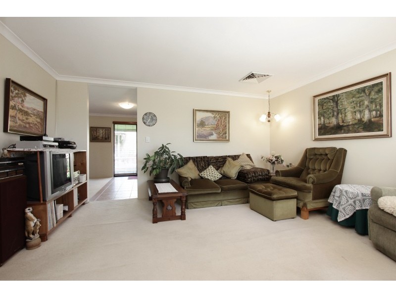 7 Hall Avenue, Maylands WA 6051