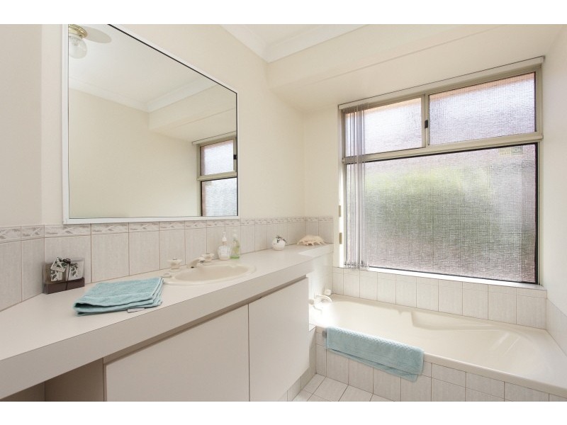6 Aster Court, Thornlie WA 6108