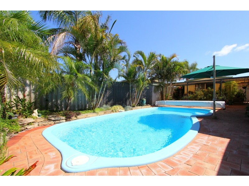 6 Aster Court, Thornlie WA 6108