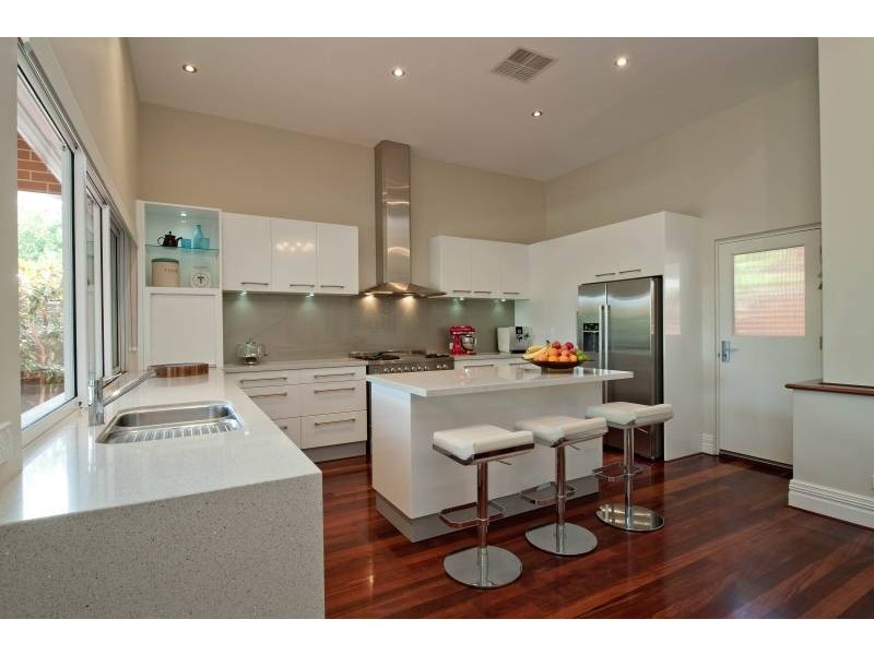 12 Elizabeth Street, Bayswater WA 6053