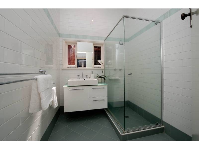 12 Elizabeth Street, Bayswater WA 6053