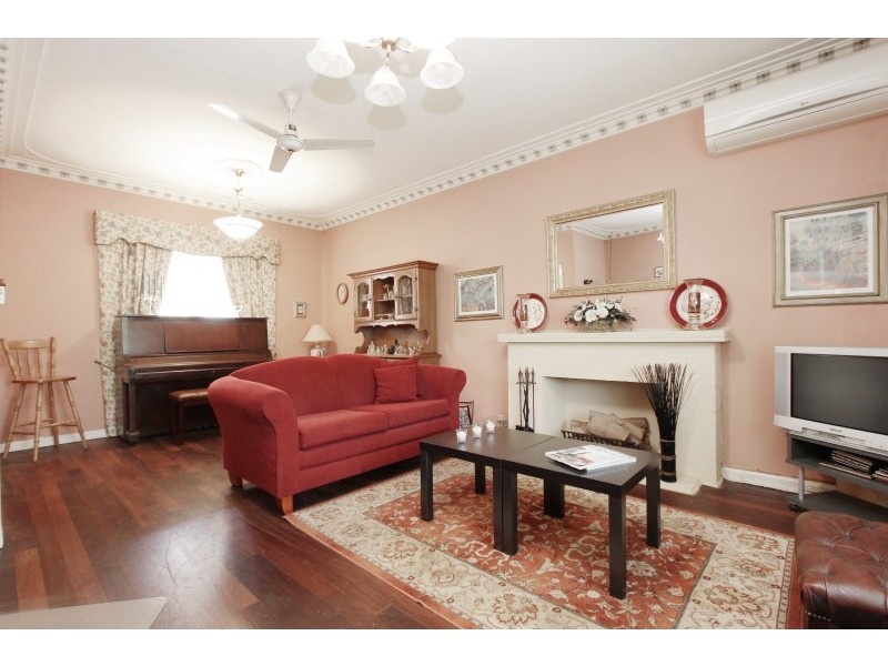 123 Woodrow Avenue, Dianella WA 6059