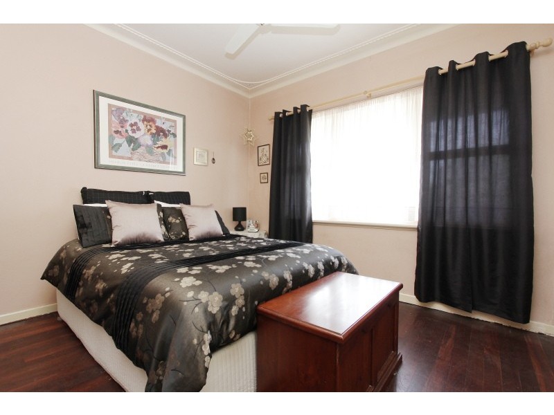 123 Woodrow Avenue, Dianella WA 6059