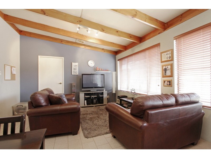 123 Woodrow Avenue, Dianella WA 6059