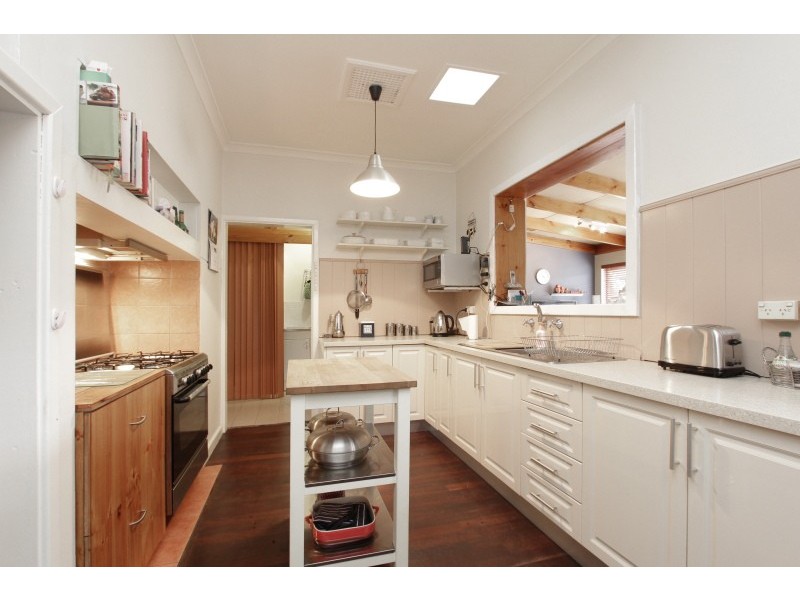 123 Woodrow Avenue, Dianella WA 6059