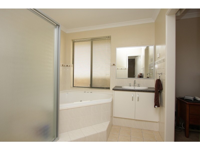 6 Bencubbin Crescent, Dianella WA 6059