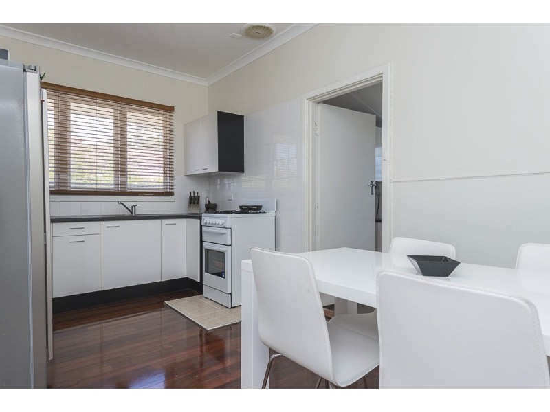 22 Sudlow Street, Embleton WA 6062