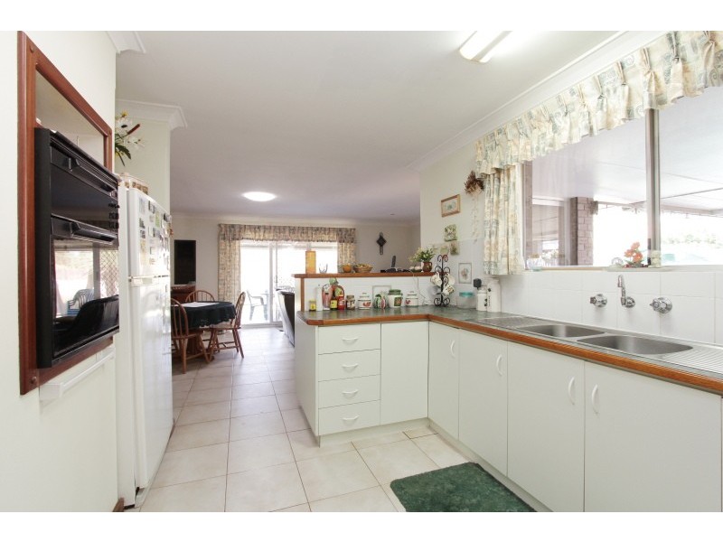 25 Salamander Street, Dianella WA 6059