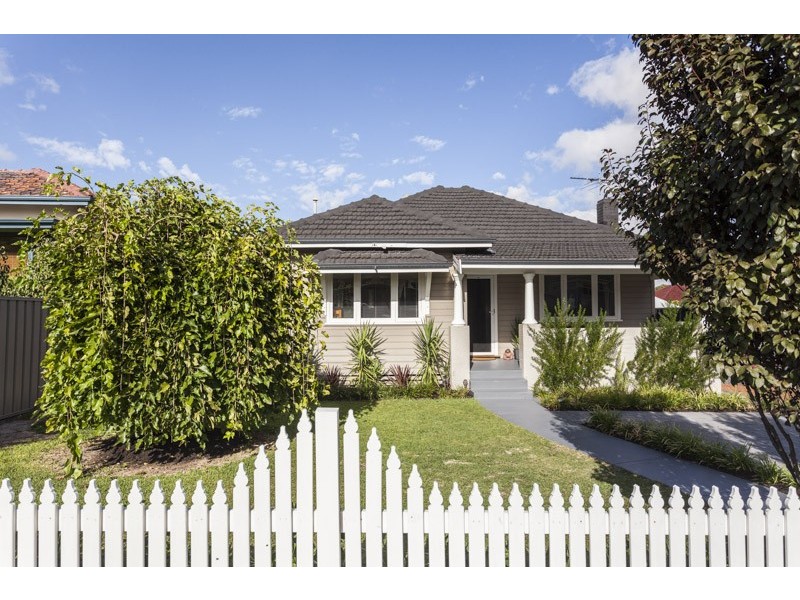 14 Grosvenor Road, Bayswater WA 6053