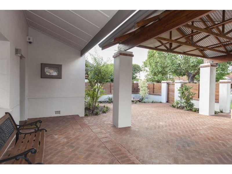 355 Crawford Road, Inglewood WA 6052