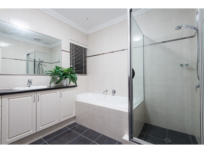 2/33 Second Avenue, Kensington WA 6151