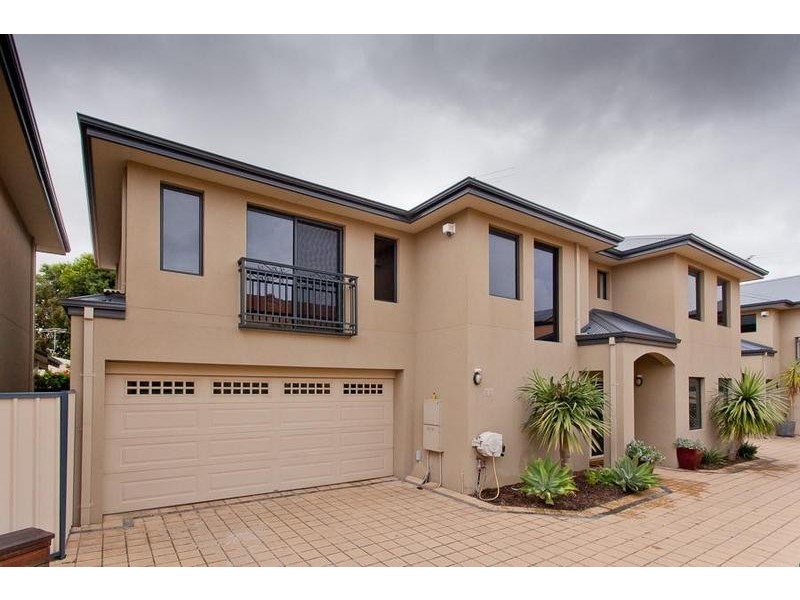 2/33 Second Avenue, Kensington WA 6151