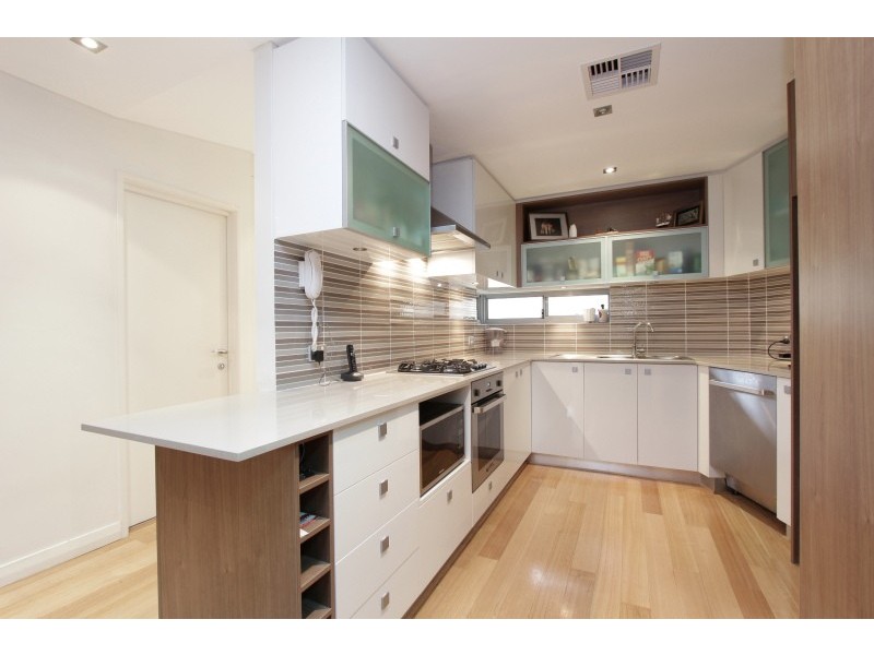 6/135 Loftus Street, Leederville WA 6007