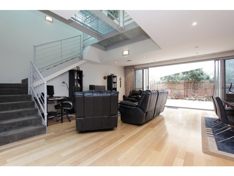 6/135 Loftus Street, Leederville WA 6007