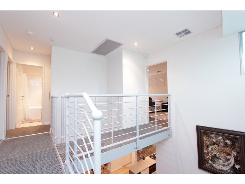 6/135 Loftus Street, Leederville WA 6007