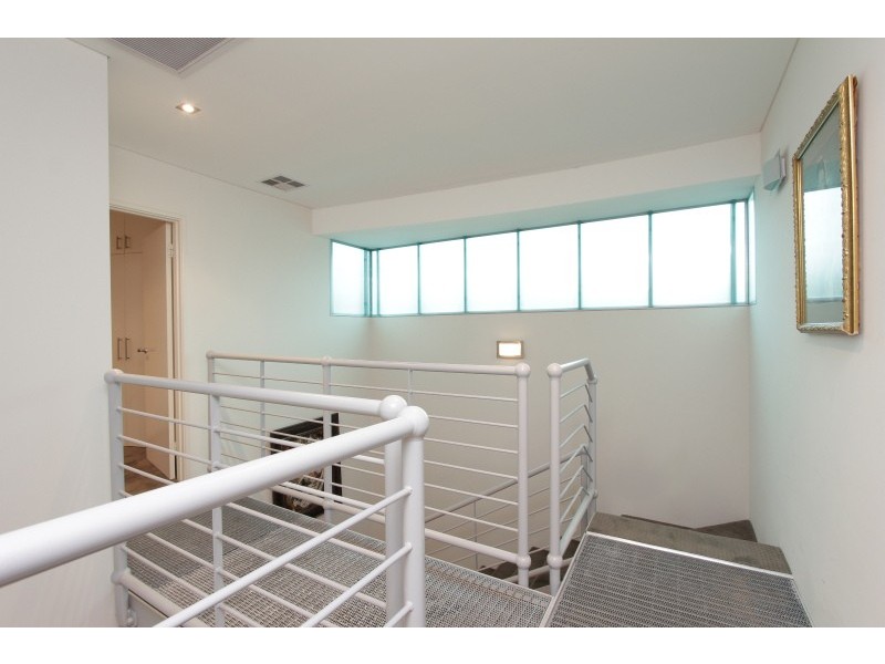 6/135 Loftus Street, Leederville WA 6007