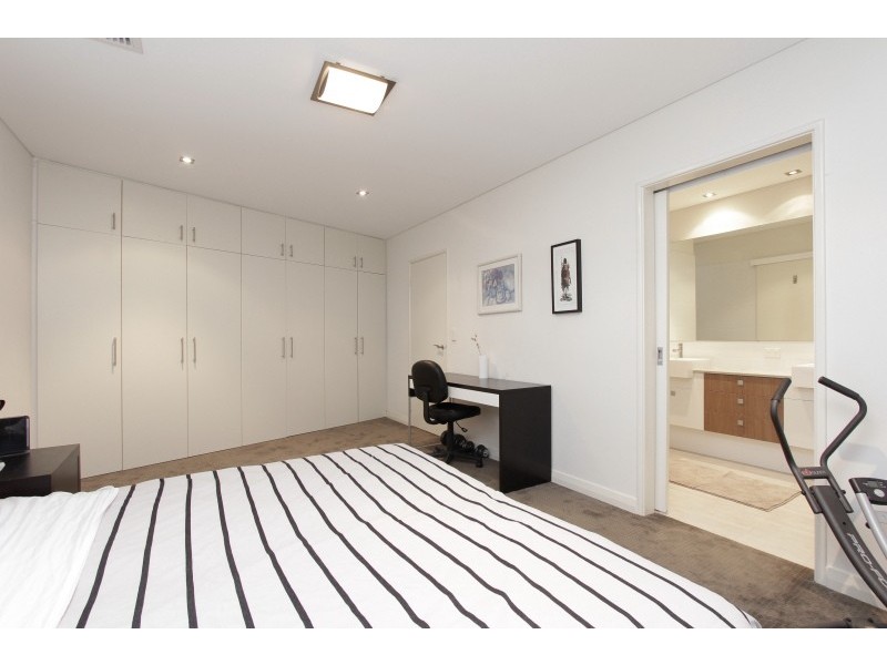 6/135 Loftus Street, Leederville WA 6007