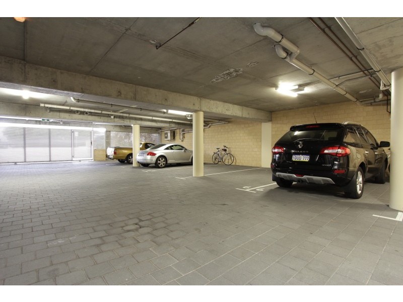 6/135 Loftus Street, Leederville WA 6007