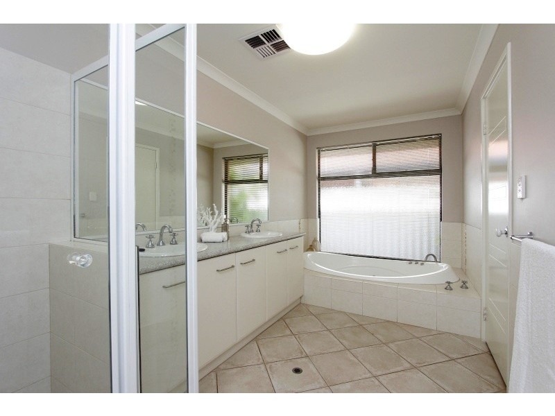 86 Cresswell Road, Dianella WA 6059