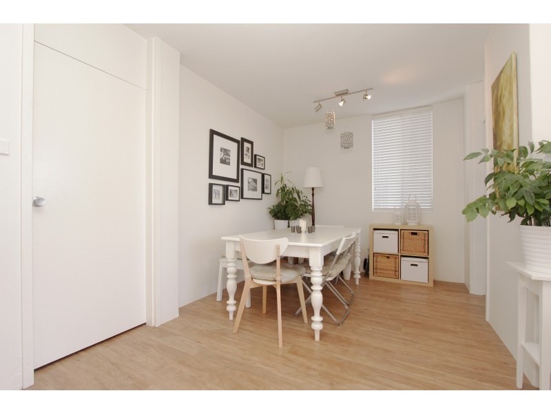 90/12 Wall Street, Maylands WA 6051