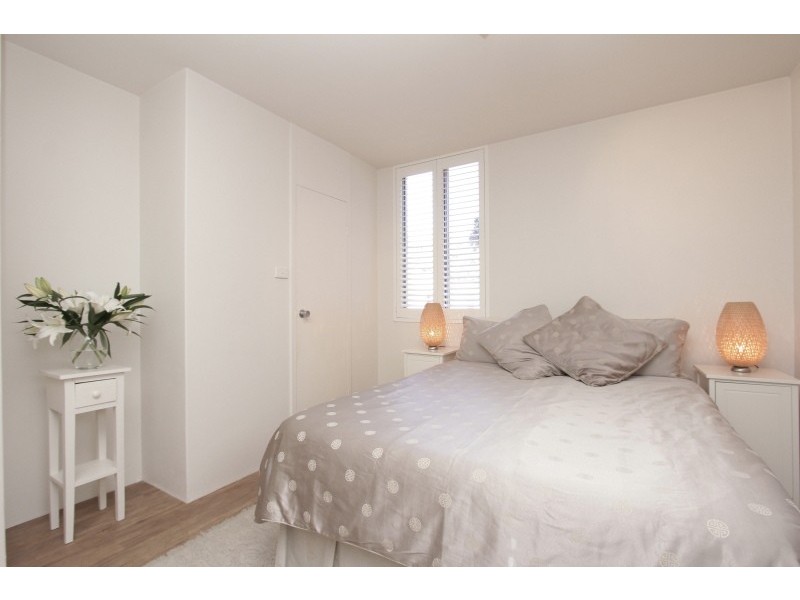 90/12 Wall Street, Maylands WA 6051