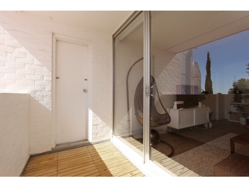 90/12 Wall Street, Maylands WA 6051