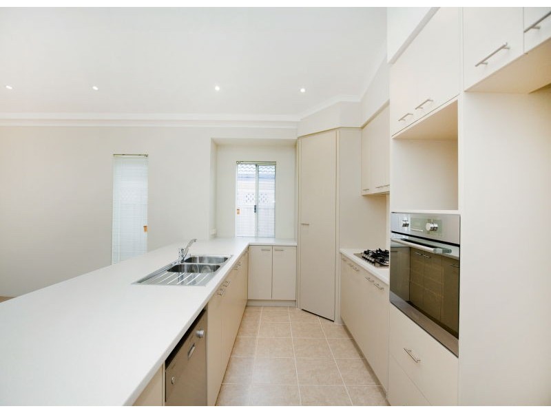 9 Colgoola Brace, Bassendean WA 6054