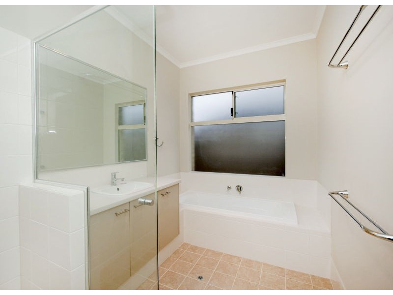 9 Colgoola Brace, Bassendean WA 6054