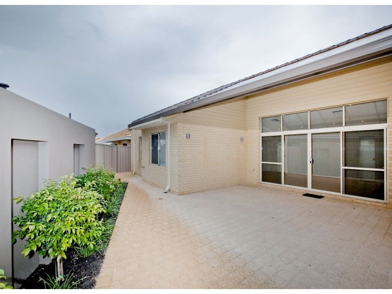 9 Colgoola Brace, Bassendean WA 6054