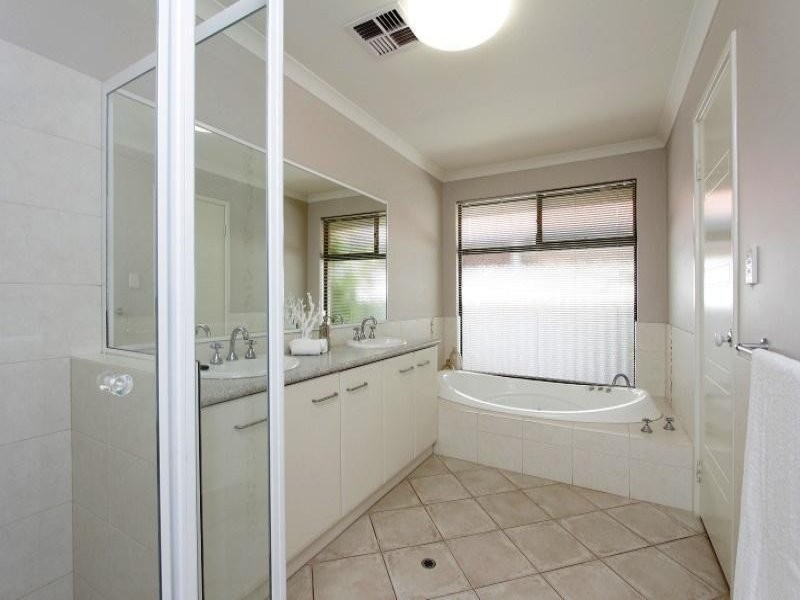 86 Cresswell Road, Dianella WA 6059