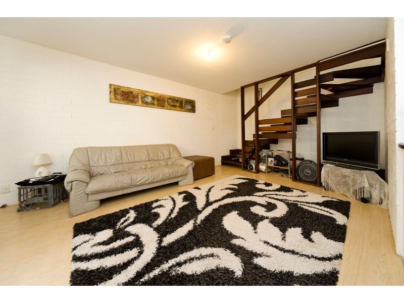 10/10 Wright Street, Perth WA 6000