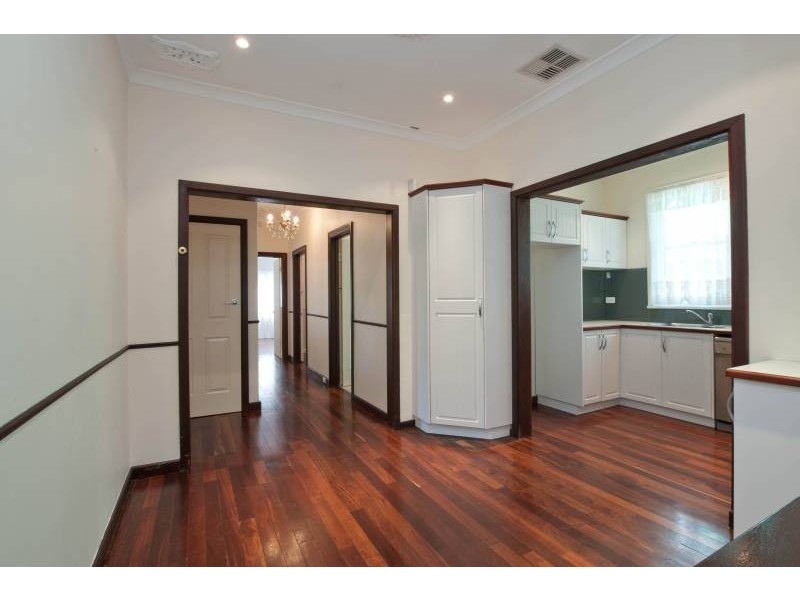 2 Wisbech Street, Bayswater WA 6053