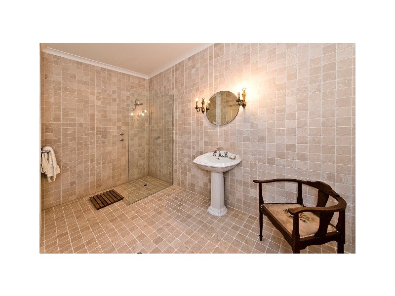 200 West Swan Road, Henley Brook WA 6055