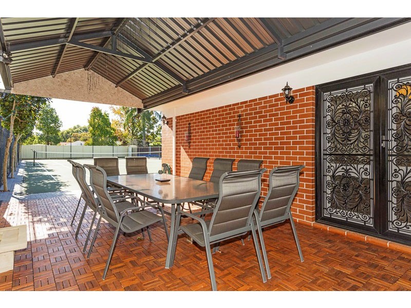 12 Devon Road, Bassendean WA 6054