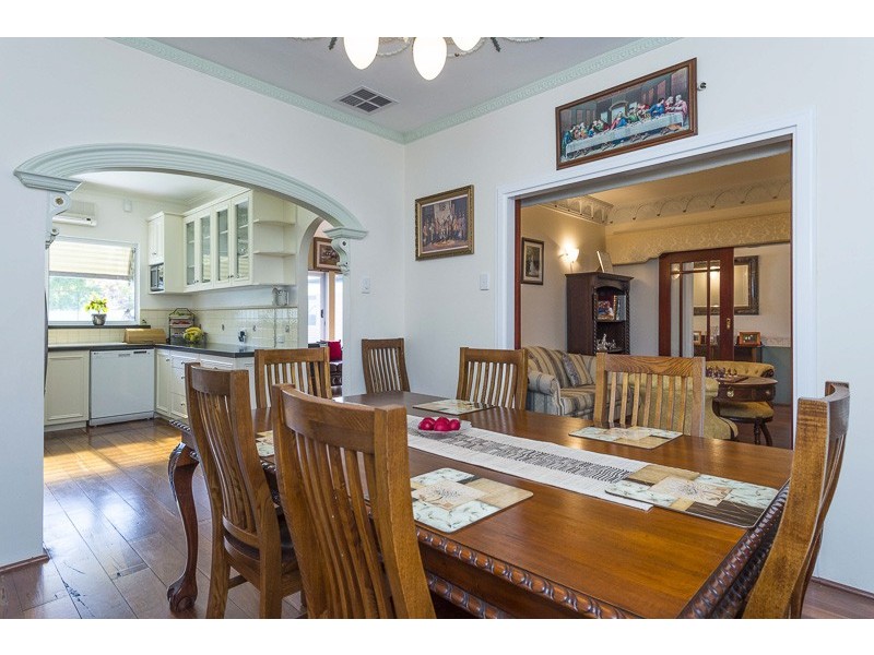 12 Devon Road, Bassendean WA 6054