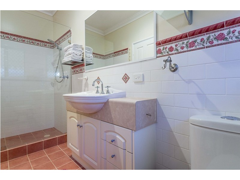 12 Devon Road, Bassendean WA 6054