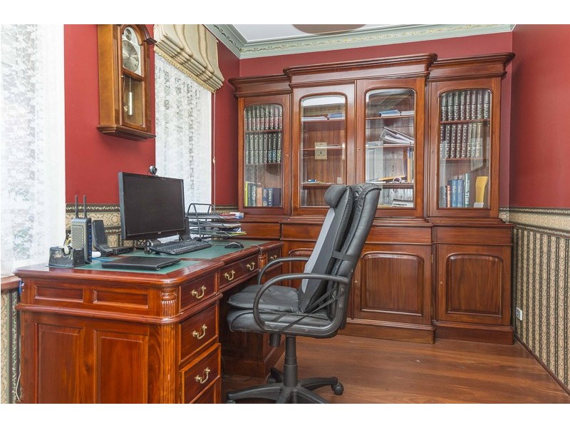 12 Devon Road, Bassendean WA 6054