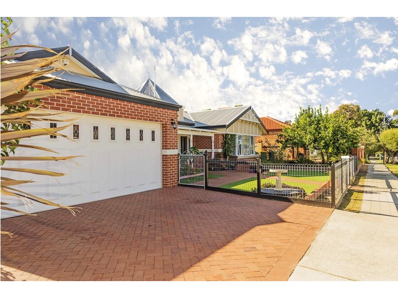 12 Devon Road, Bassendean WA 6054