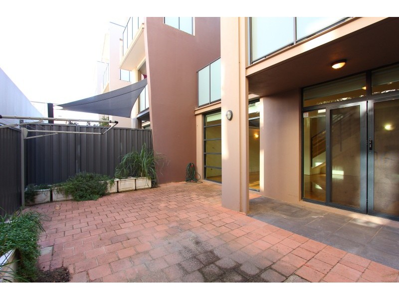 14/45 Stuart Street, Perth WA 6000