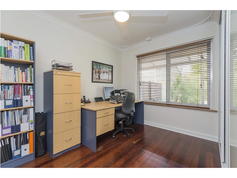 19 Donald Square, Bayswater WA 6053