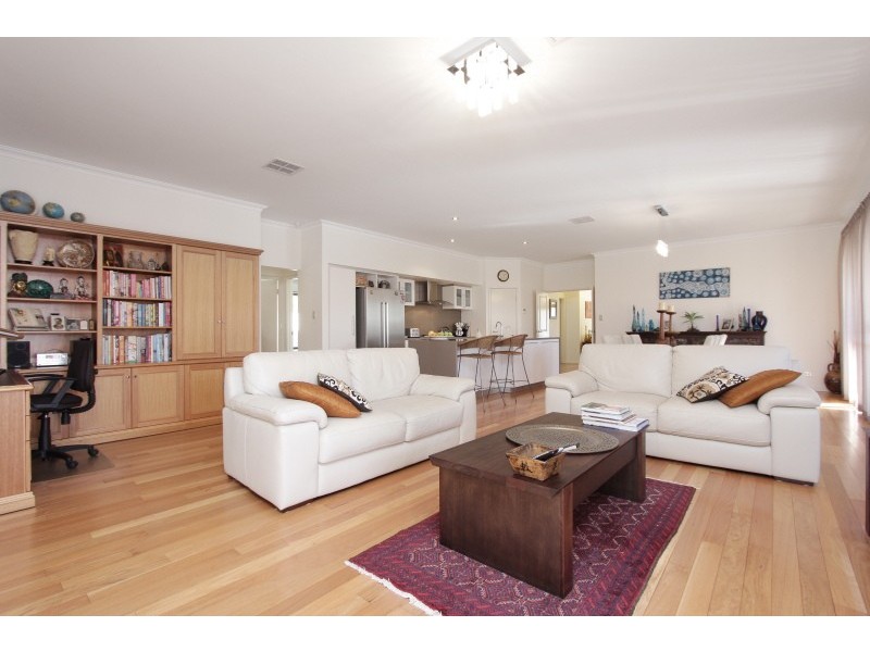 40 Salamander Street, Dianella WA 6059