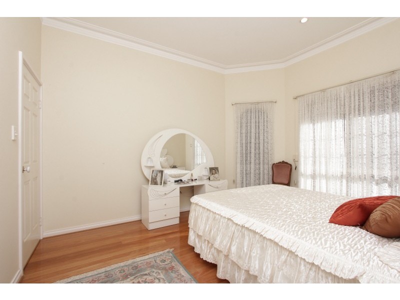 84 Glanton Way, Dianella WA 6059