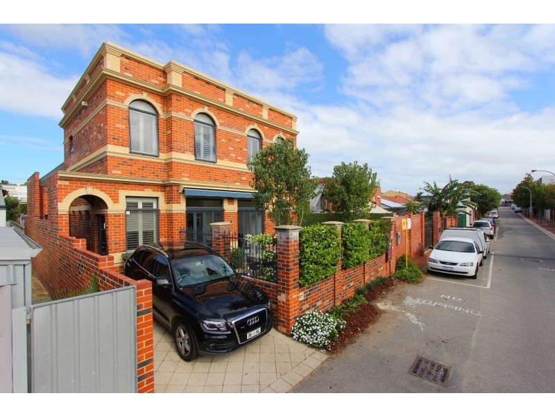 9 Edith Street, Highgate WA 6003