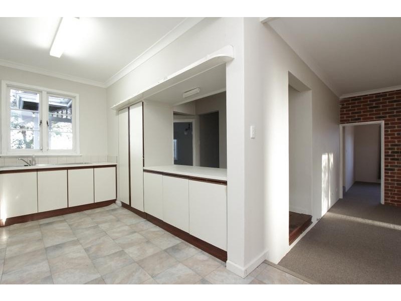 152 West Road, Bassendean WA 6054