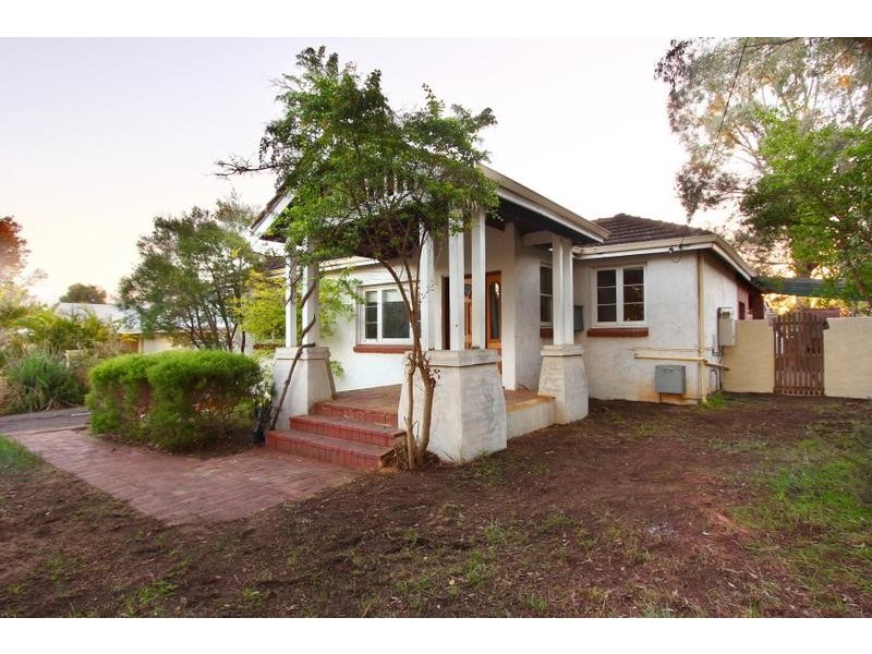 152 West Road, Bassendean WA 6054