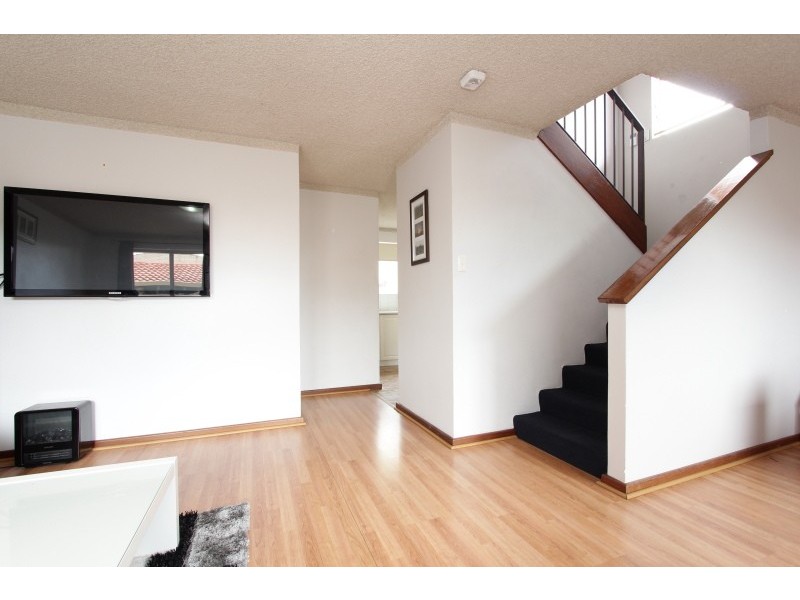 9/23 – 27 Kirkham Hill Terrace, Maylands WA 6051